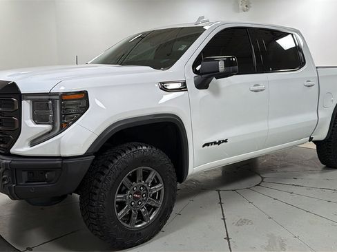 Used 2024 GMC Sierra 1500 AT4X image 1