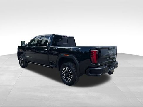 Used 2024 GMC Sierra 2500 Denali Ultimate w/ Snow Plow Prep/Camper Package AWD/4WD image 5