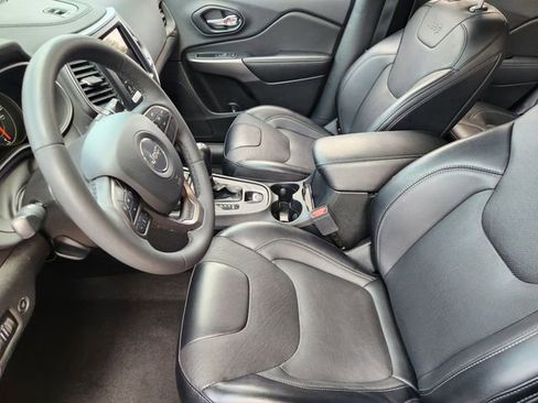 Certified 2022 Jeep Cherokee Latitude Lux AWD/4WD image 13
