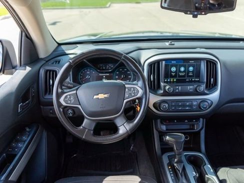 Used 2020 Chevrolet Colorado LT AWD/4WD image 14