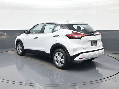 New 2025 Nissan Kicks Play S image 5