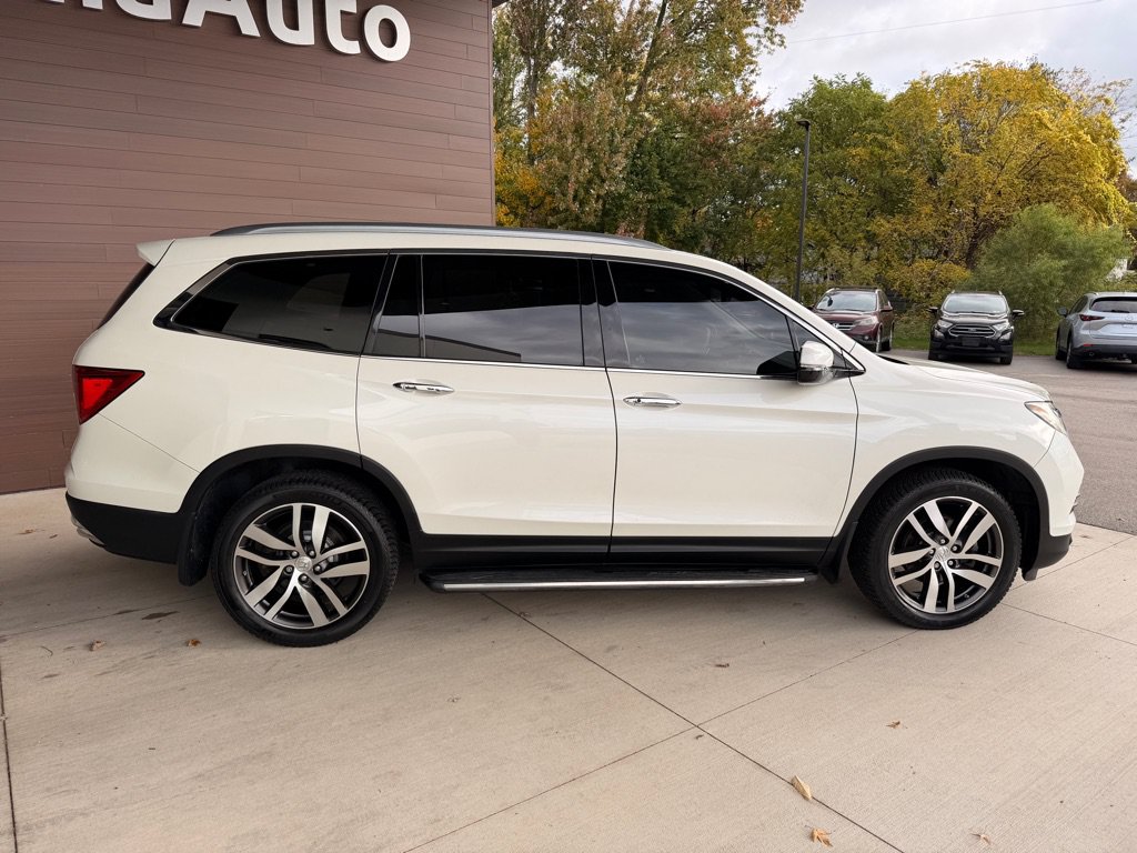 Used 2016 Honda Pilot Elite image 8