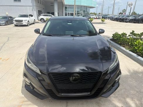 Used 2020 Nissan Altima 2.5 SL FWD image 1