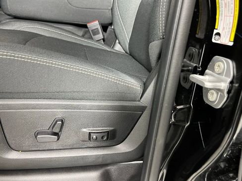 Used 2025 RAM 2500 Big Horn image 23