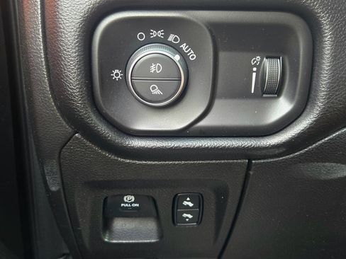 Used 2020 RAM 1500 Rebel AWD/4WD image 28