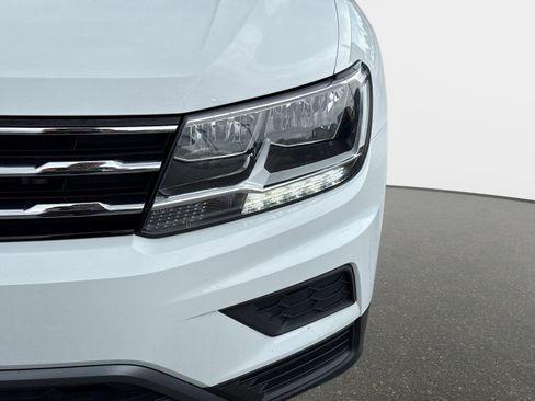 Used 2021 Volkswagen Tiguan S FWD image 11