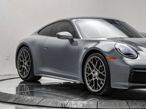 Used 2024 Porsche 911 Carrera RWD image 24