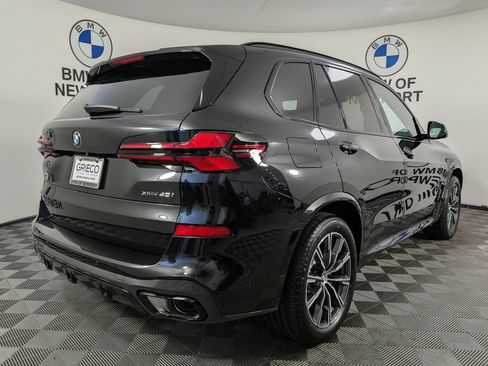 New 2026 BMW X5 xDrive40i w/ M Sport Package AWD/4WD image 6