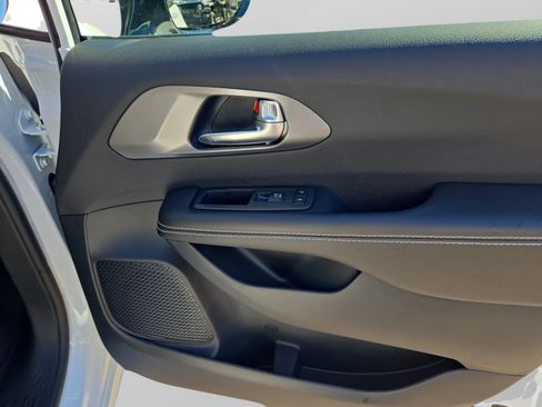 New 2026 Chrysler Voyager LX FWD image 54
