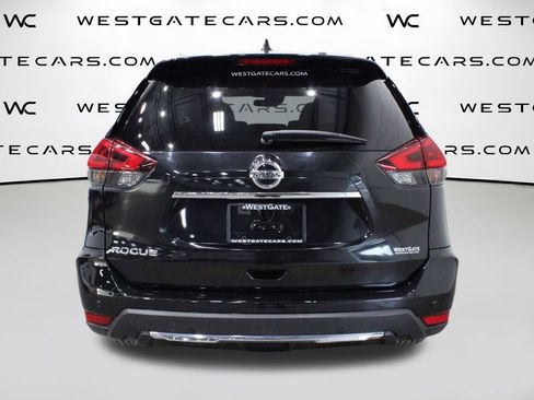 Used 2020 Nissan Rogue SV image 6
