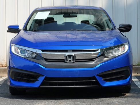 Used 2017 Honda Civic EX image 6
