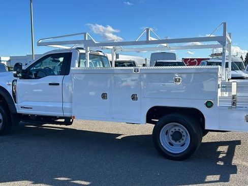 New 2025 Ford F550 4x4 Regular Cab Super Duty image 3