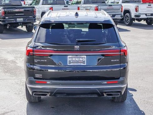 Used 2025 Buick Enclave Preferred AWD/4WD image 33