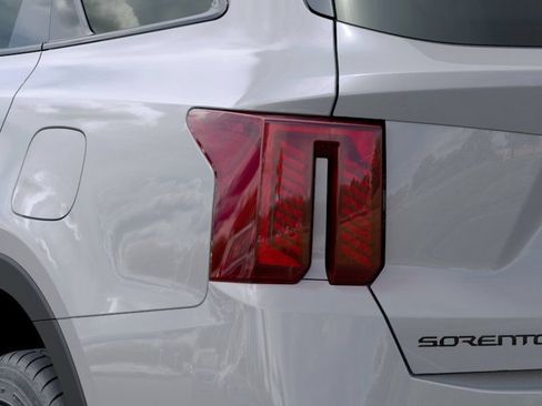 New 2026 Kia Sorento SX AWD/4WD image 13