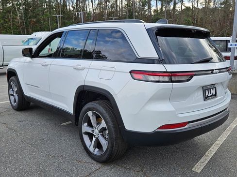 New 2026 Jeep Grand Cherokee Limited w/ Luxury Tech Group II image 10