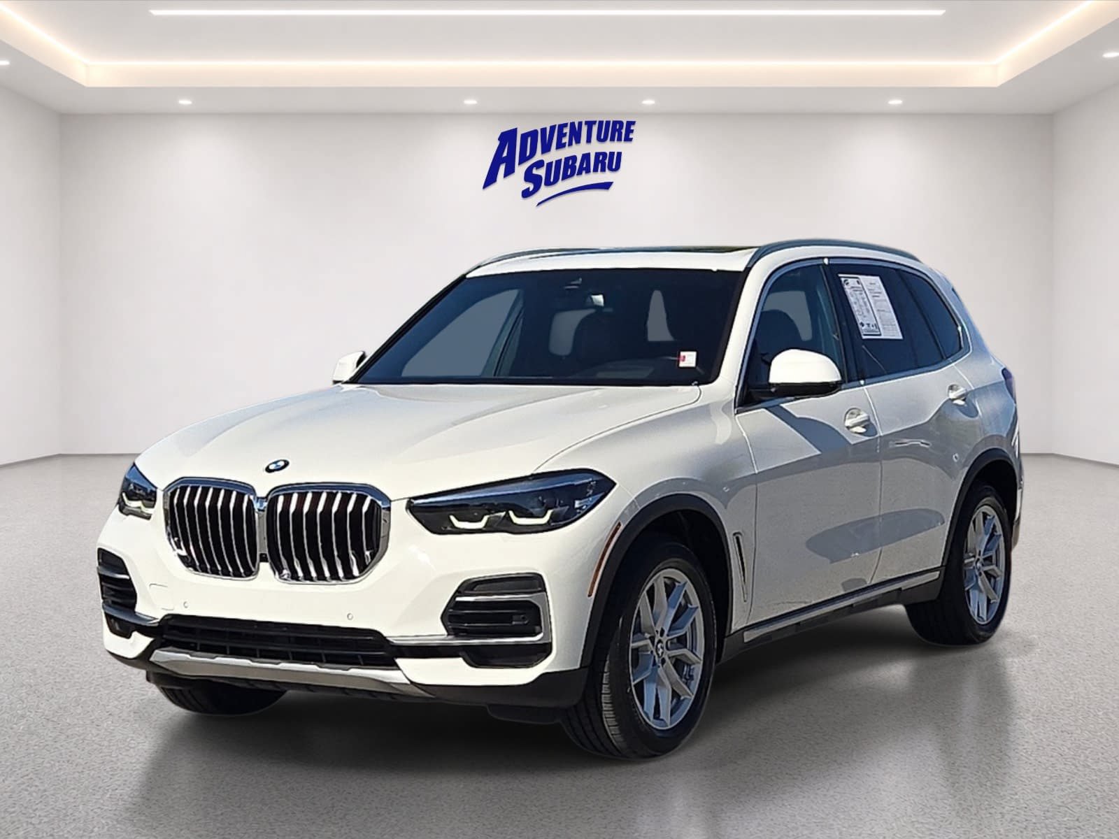 Used 2022 BMW X5 xDrive40i w/ Premium Package AWD/4WD image 2