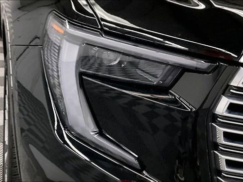 Used 2025 GMC Acadia Denali w/ Super Cruise Package image 36