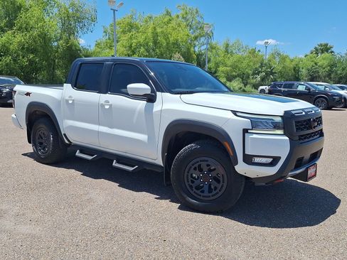 Used 2025 Nissan Frontier PRO-4X w/ Tow Package AWD/4WD image 1