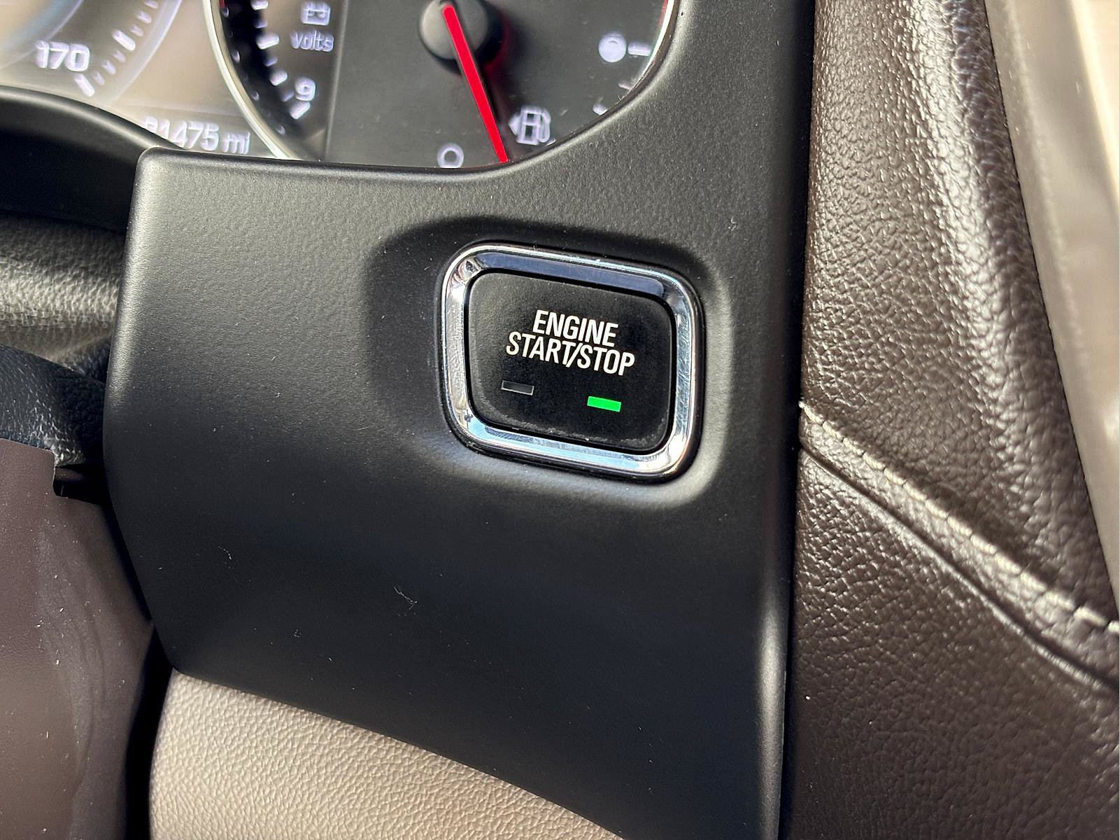 Used 2019 GMC Acadia Denali w/ Technology Package AWD/4WD image 21