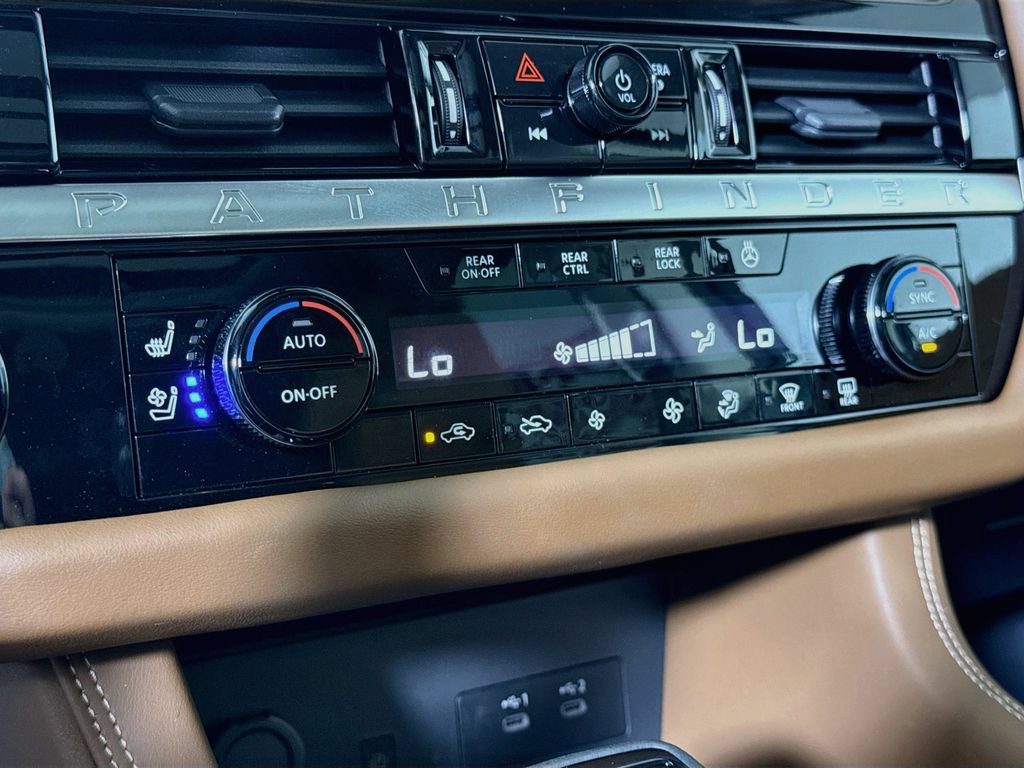 Certified 2026 Nissan Pathfinder Platinum AWD/4WD image 8