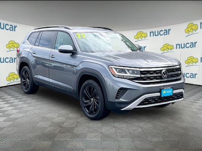 Used 2023 Volkswagen Atlas SE w/ Black Wheel Package