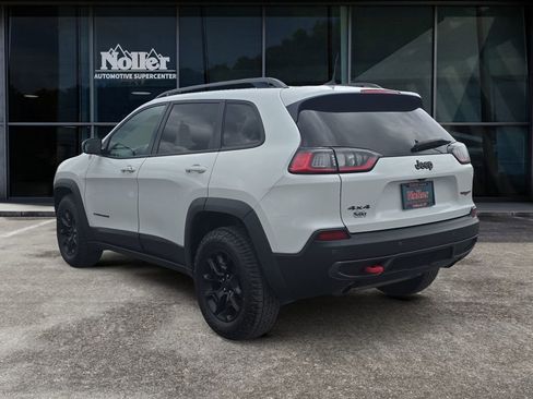 Used 2019 Jeep Cherokee Trailhawk w/ Comfort & Convenience Group AWD/4WD image 8