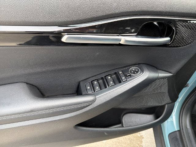 Used 2024 Kia Seltos S AWD/4WD image 16