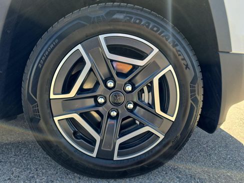 New 2026 Jeep Cherokee Laredo AWD/4WD image 12