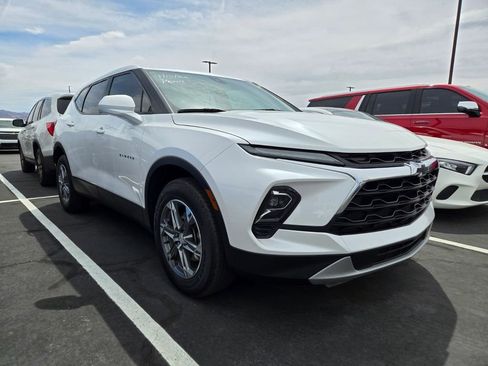 Used 2023 Chevrolet Blazer LT image 1