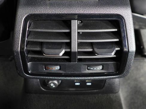 Used 2022 Audi Q3 2.0T Premium w/ Convenience Package image 24