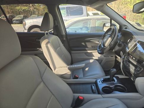 Used 2017 Honda Pilot EX-L image 3