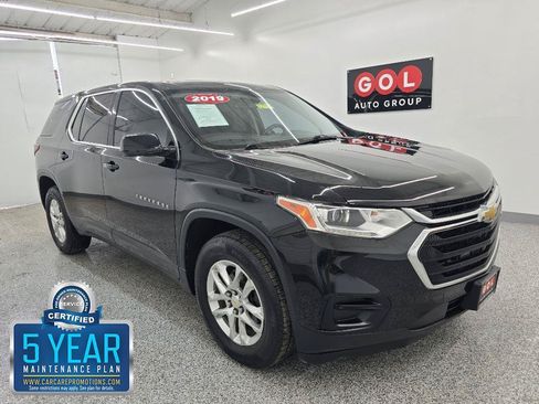 Used 2019 Chevrolet Traverse LS FWD image 1