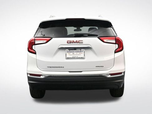Used 2023 GMC Terrain SLT AWD/4WD image 4