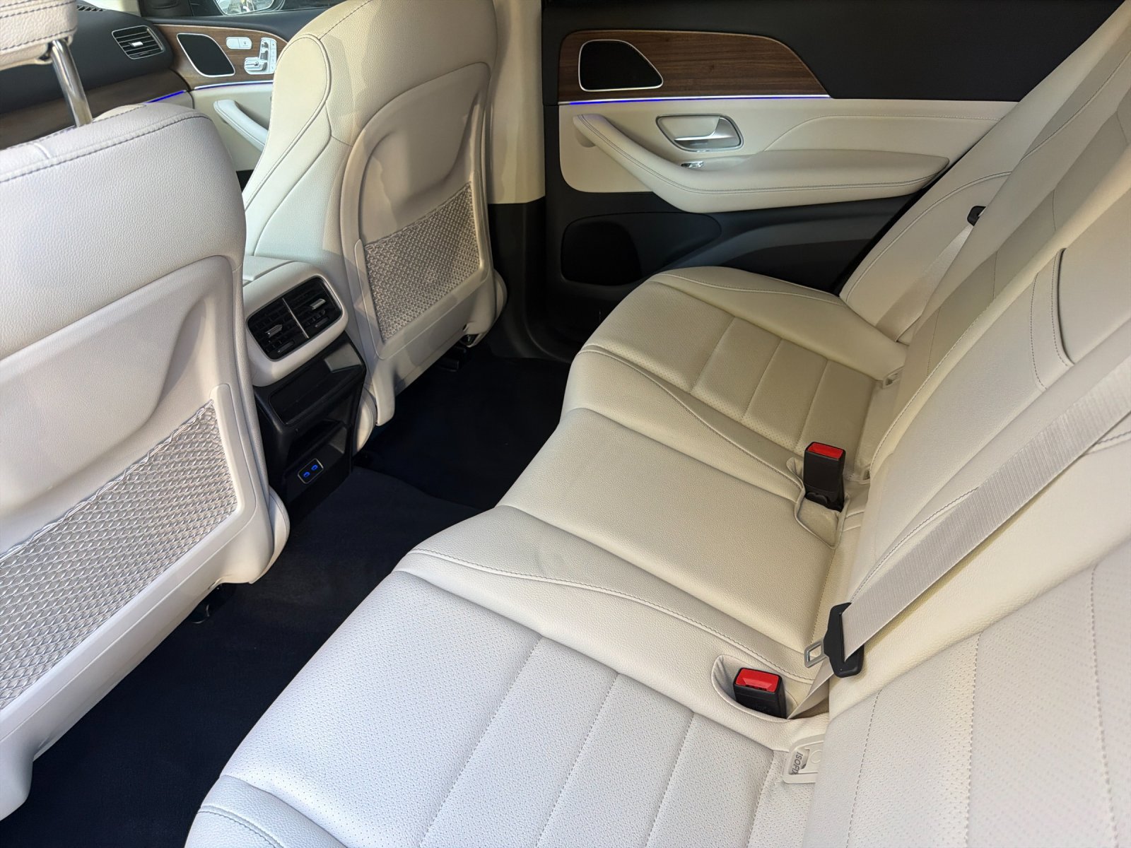 Used 2025 Mercedes-Benz GLE 450e 4MATIC image 9