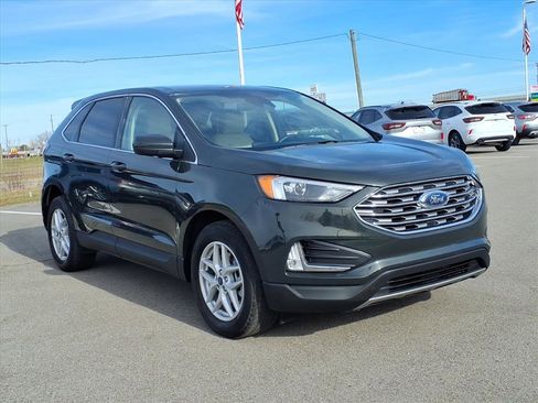 Used 2022 Ford Edge SEL w/ Convenience Package image 3