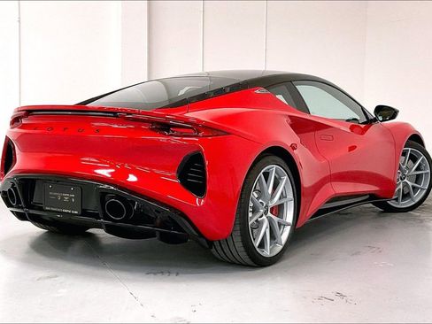 Used 2025 Lotus Emira RWD image 4