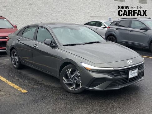 Certified 2025 Hyundai Elantra Sport image 1