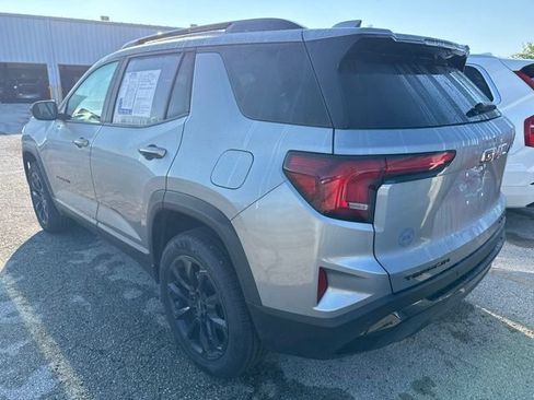 Used 2026 GMC Terrain Elevation w/ Elevation Premium Package FWD image 4