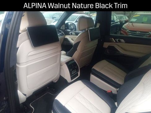 Used 2021 BMW ALPINA XB7 image 37