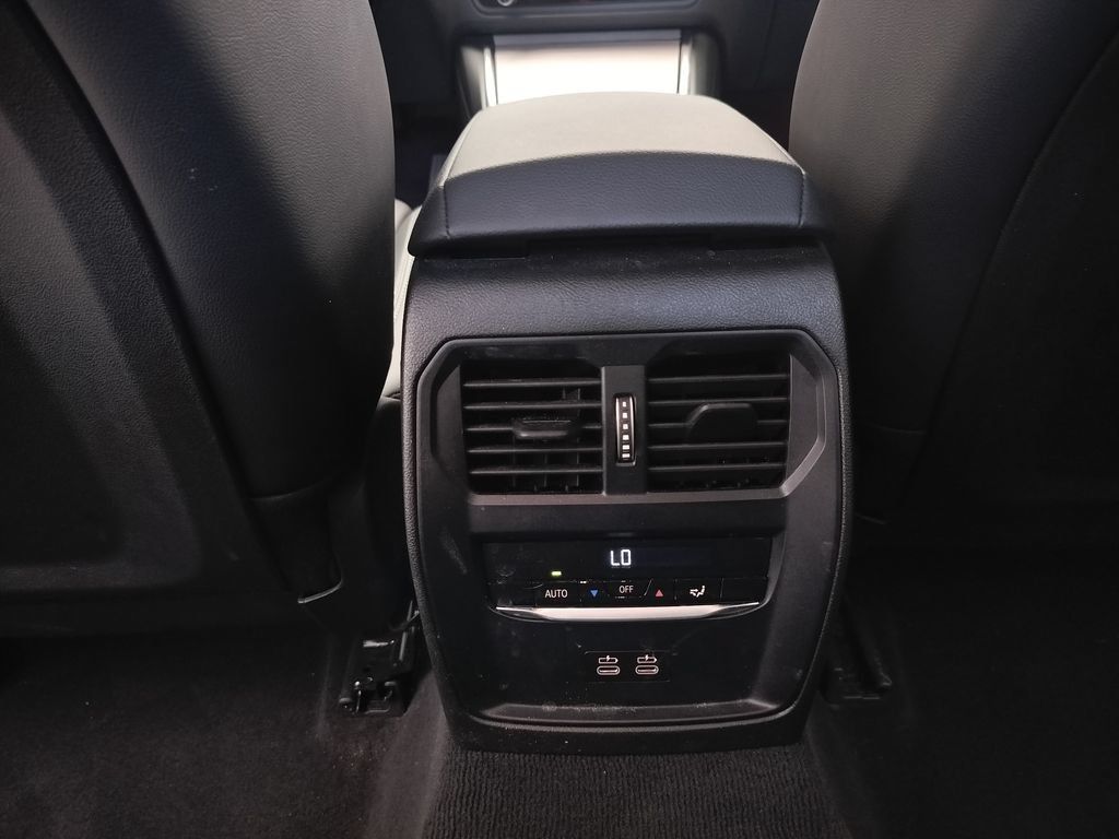 Certified 2025 BMW 330i Sedan RWD image 21