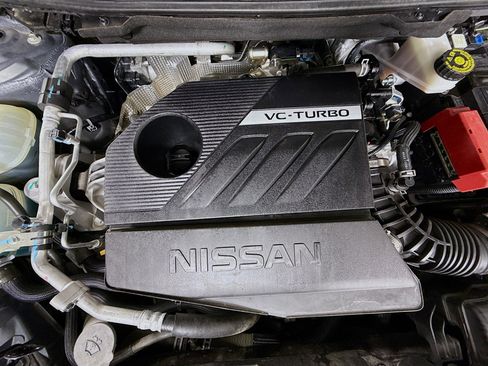 Used 2023 Nissan Rogue S image 39