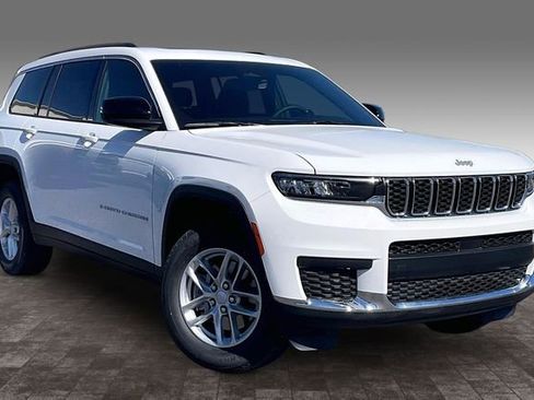 New 2026 Jeep Grand Cherokee L Laredo image 2