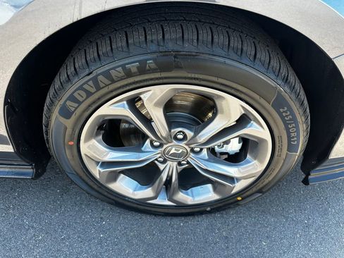Used 2023 Honda Accord EX-L image 9