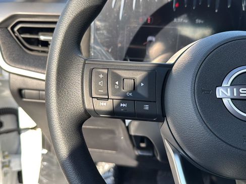 New 2026 Nissan Kicks S image 18