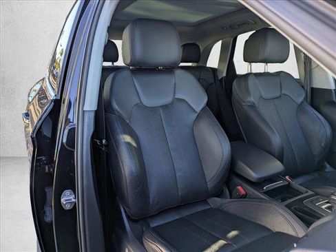 Used 2018 Audi Q5 2.0T Premium Plus w/ Premium Plus Package image 18