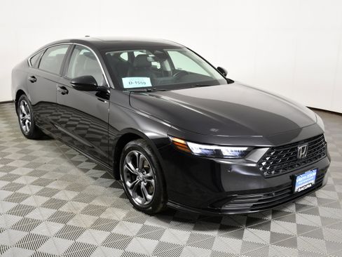 Used 2025 Honda Accord EX-L image 3