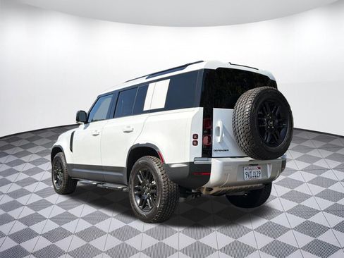 Used 2025 Land Rover Defender 110 S AWD/4WD image 3