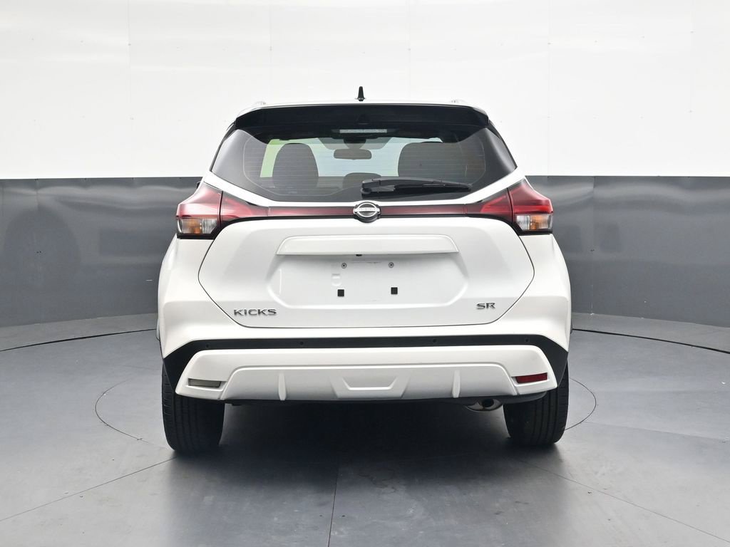 Certified 2024 Nissan Kicks SR FWD image 7