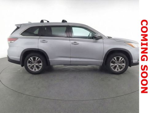 Used 2015 Toyota Highlander Plus image 10