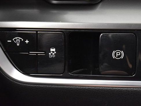 Used 2025 Kia Sportage EX FWD image 24